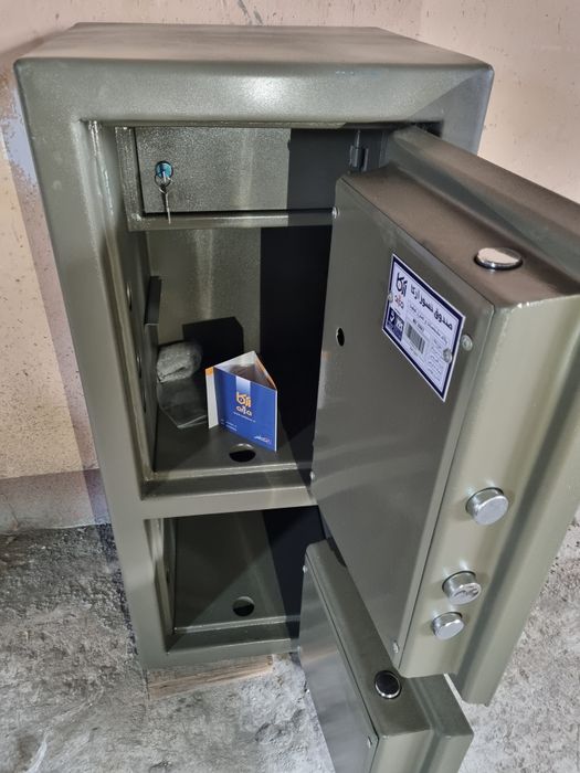 Seyf двух камерный