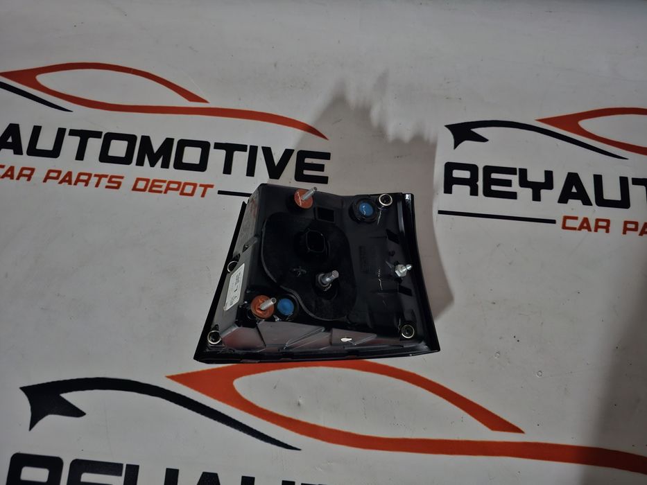 Stop stanga Tesla Model S dupa 2021 cod 1563720-00-C