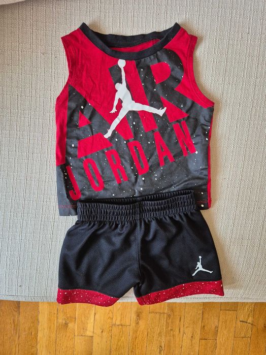 Спортен комплект Nike Jordan 74-80