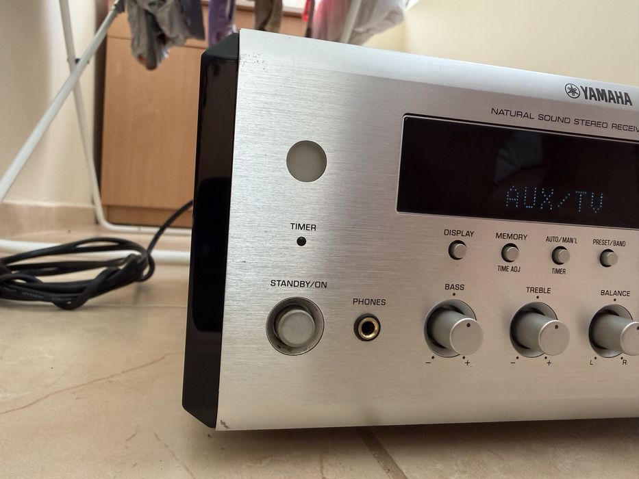Yamaha RX-E410 Стерео мини ресивър
