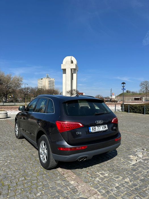 Vand Audi Q5 2.0 TDI Quattro S-Tronic
Audi Q5 2.0 TDI Quattro S-Tronic