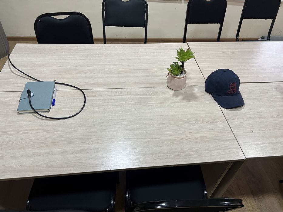 Stollar sotiladi 4 dona