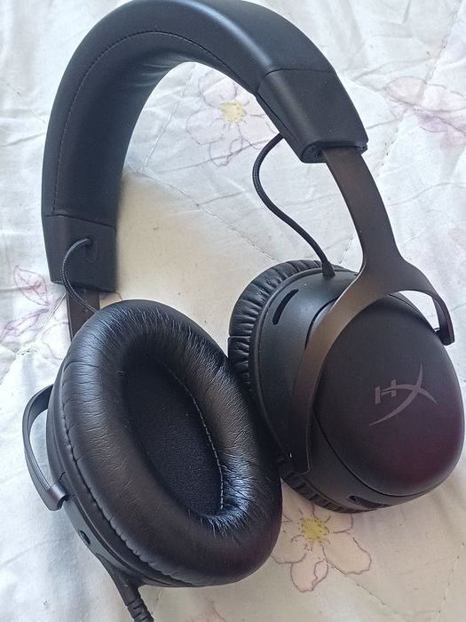 HyperX Cloud 3 в идеальном состоянии