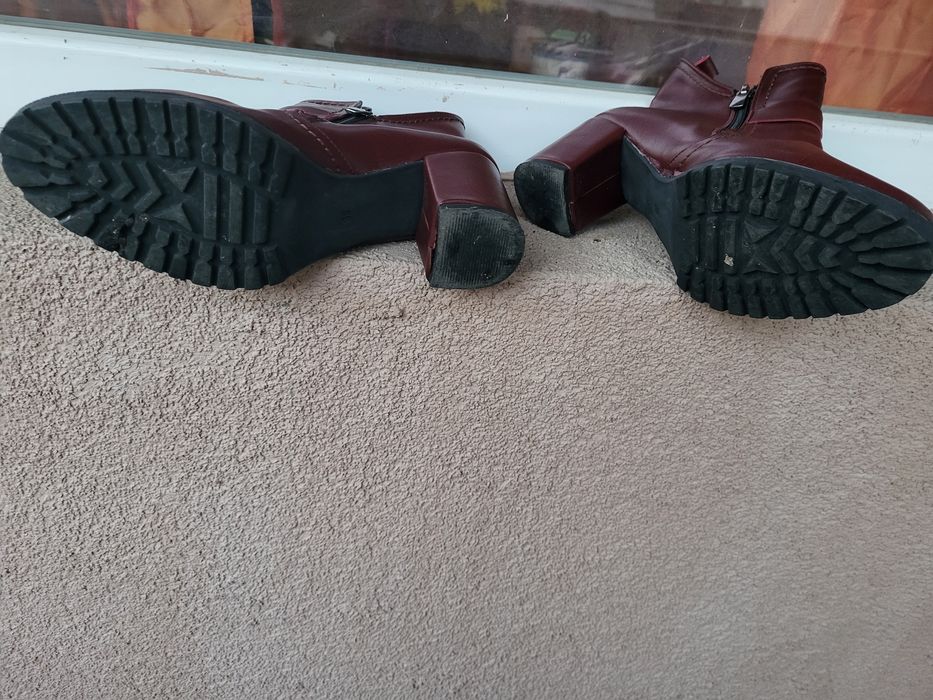 Елегантно  дамски боти 38 номер