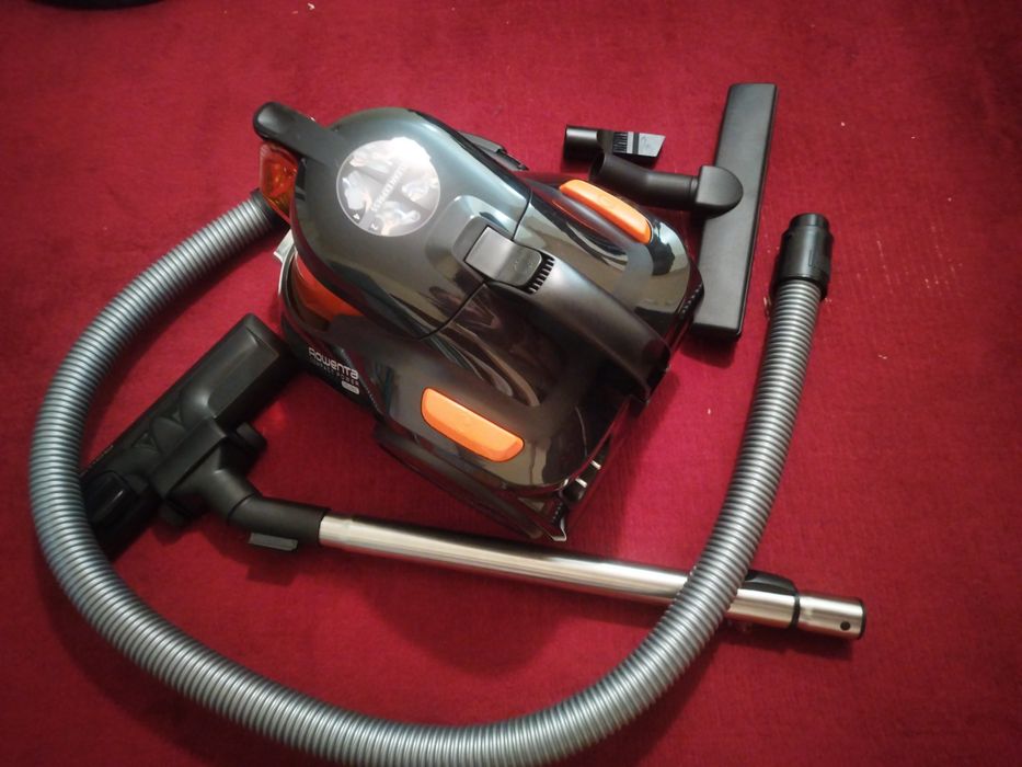 Продавам прахосмукачка Прахосмукачка Rowenta Compact Power Cyclonic RO3753EA
