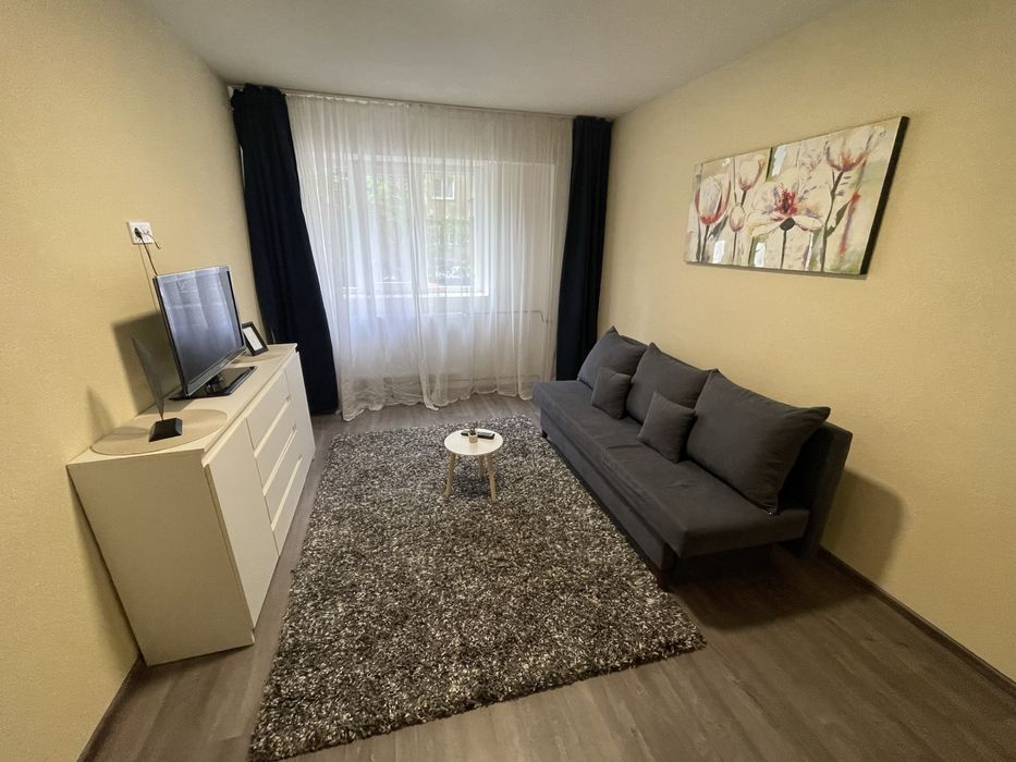 Garsonieră modernă de închiriat – Ploiești, Bd. București