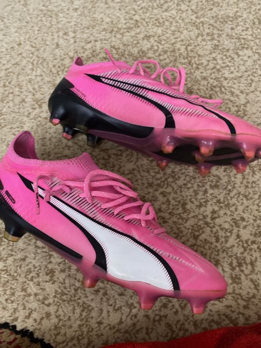 Продаю оригинальные бутсы