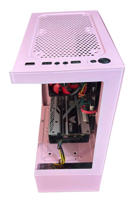 Розов геймърски компютър i7 4770K RX 480 8GB GDDR5 RAM 16GB SSD 512GB