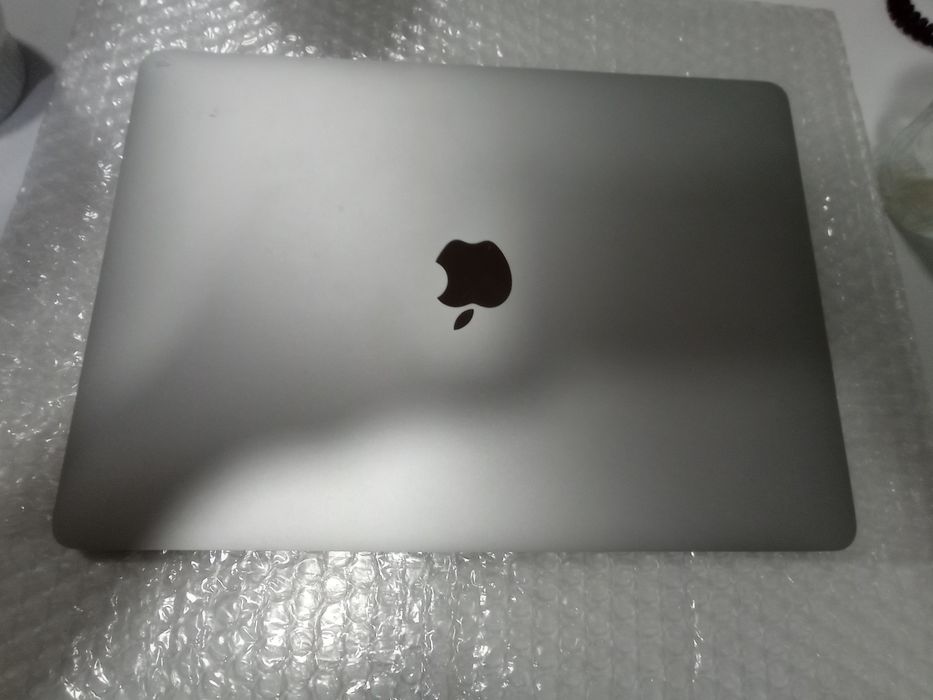 Дисплей на  Mac A2179. Оригинал с крышкой