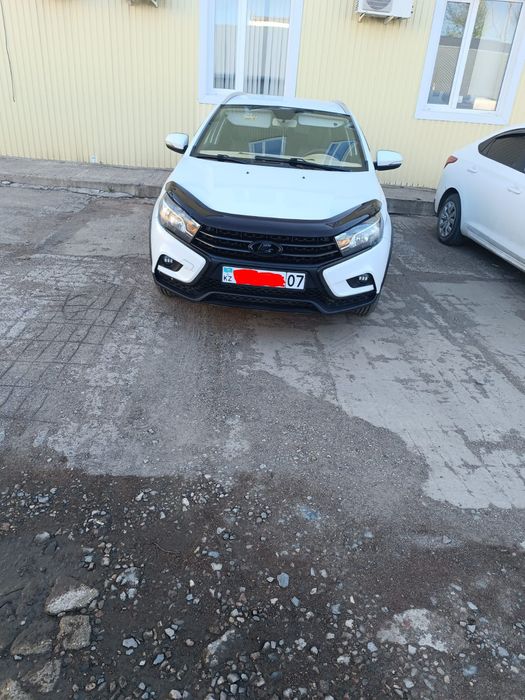 Продам весту кросс