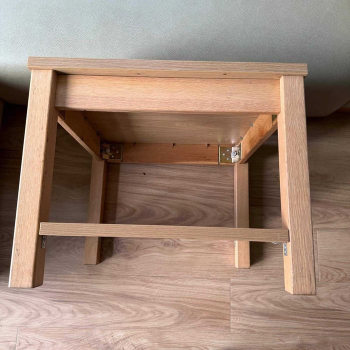 Set: canapea pe colț + masă de cafea