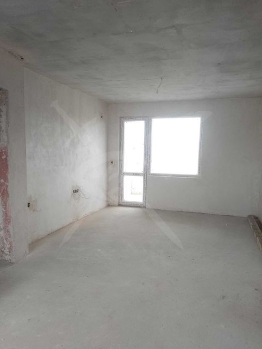 Продава се Двустаен апартамент в Варна, Христо Ботев - 79 кв.м за 1051 €/кв.м - Снимка #3