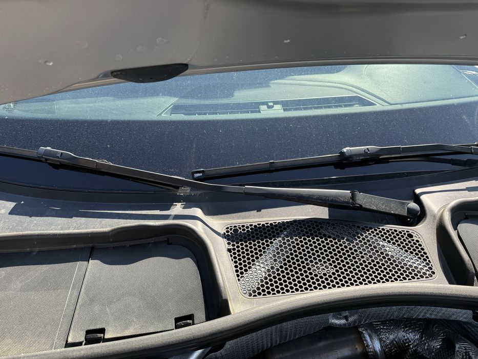 Grilă ștergătoare parbriz Audi A4 B9