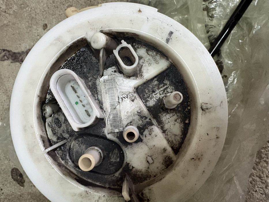 Popa motorina rezervor  audi a4 b8