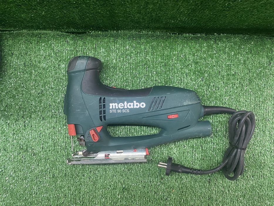 Зеге с регулаж на оборотите  Metabo STE 90 SCS с куфар