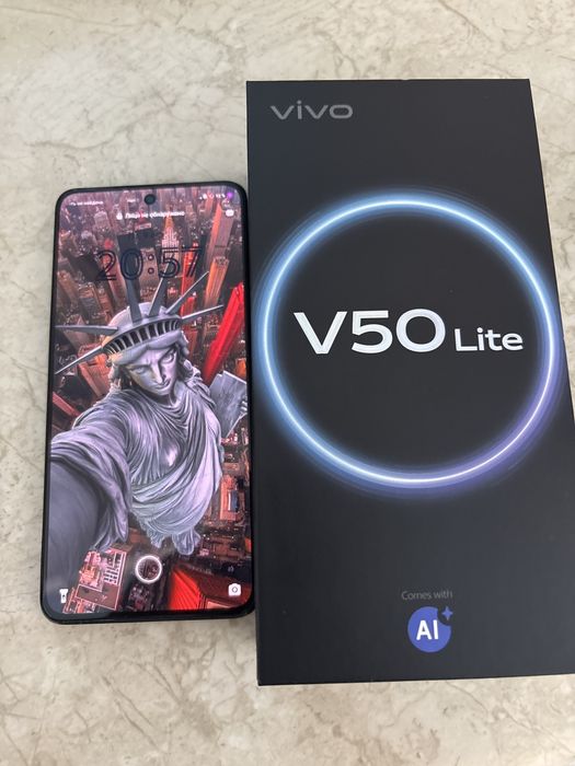 Vivo v50 lite 4G ( с каробкой )