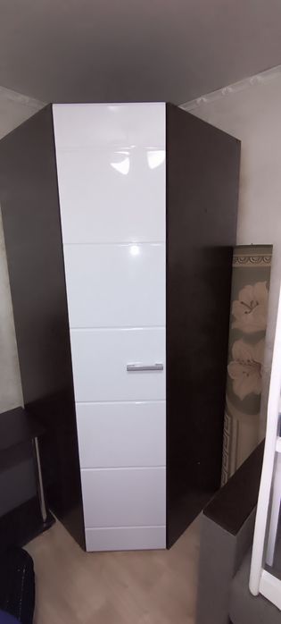 Продам шкаф для одежды