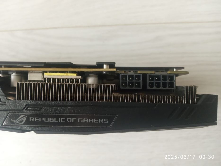 Vând  Placa video impecabilă