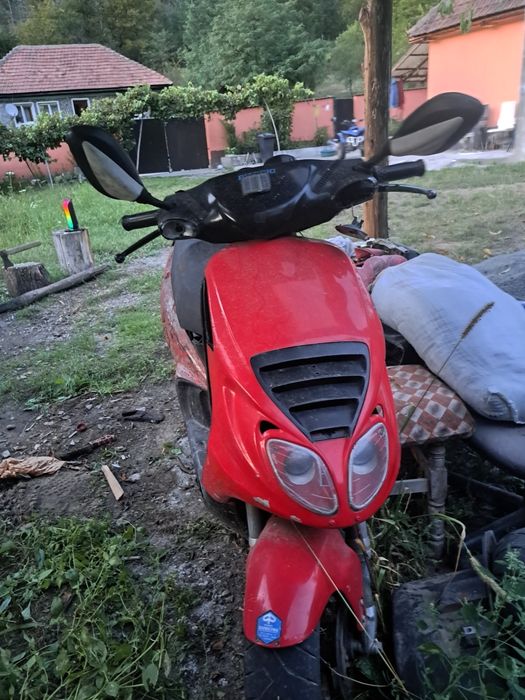 Atv fara acte motor de 250 cc  si scuter de 80 cc
