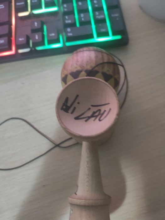 Krom jokbert semnat de vilau,Marcus Sava,băiatul cool