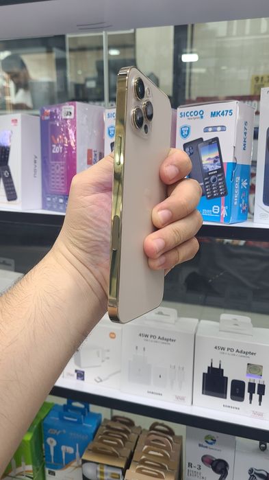Iphone 12pro max sotiladi