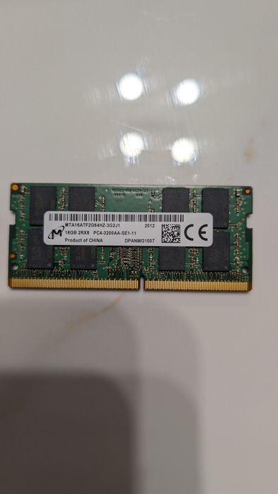 Micron 16gb SODIMM DDR4 MTA16ATF2G64HZ-3G2J1