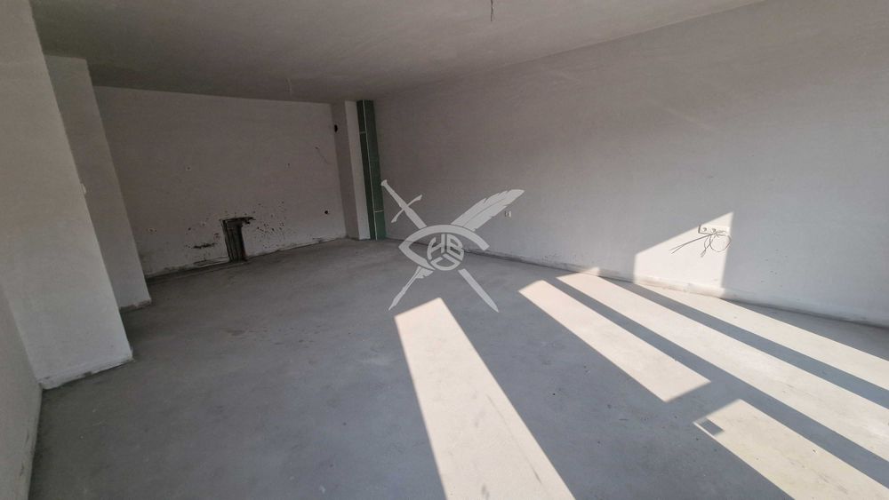 Продава се Тристаен апартамент в Асеновград - 115 кв.м за 870 €/кв.м - Снимка #2