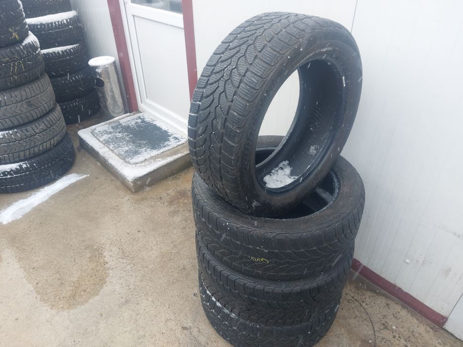 150 lei bucata! Set anvelope M+S/IARNA 225 50 r17 Bridgestone