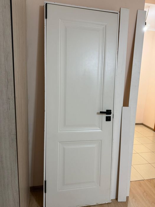 Продам межкомнатную дверь бу