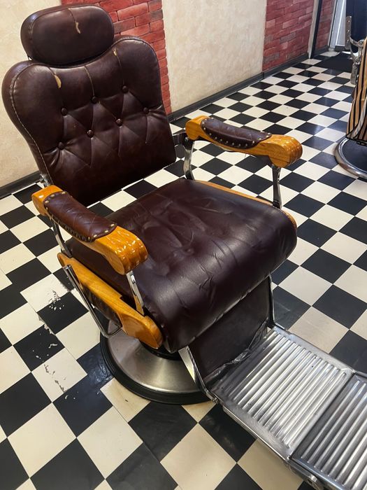 Две стол за фризьориски салон