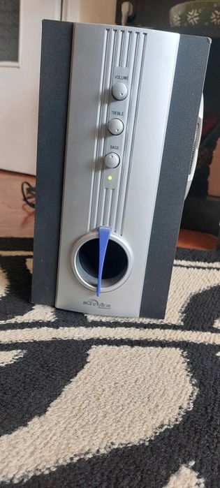 Субуфер активен.Sunnyline.