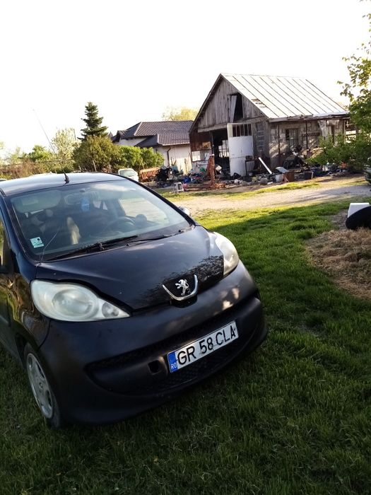 Peugeot 107 an 2008 1000 cm benzina