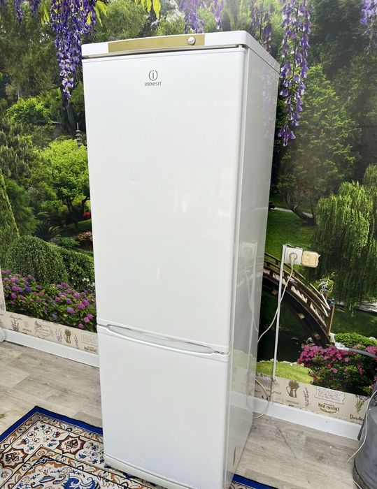 Продам холодильник и машинку стиральную