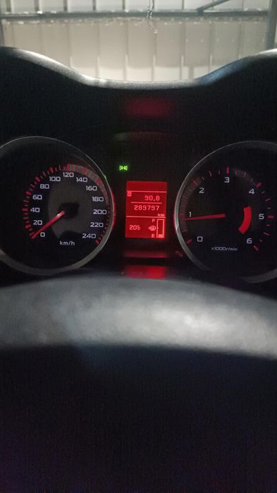 Vând Mitsubishi lancer