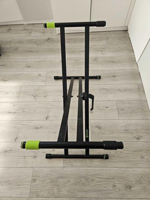 Stativ/ suport pentru orga korg pa1000