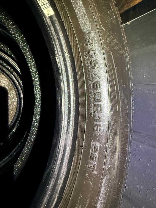 Anvelope NOI M+S Iarna 205 / 60 R16 GoodYear Ultra Grip
