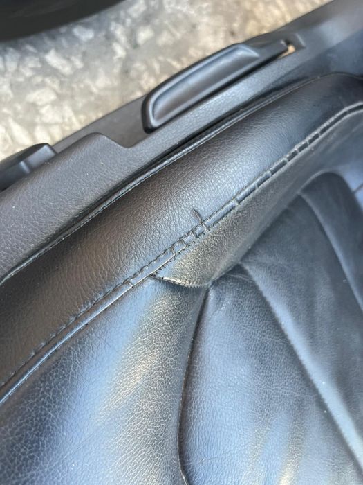 Предни седалки Кожен салон Passat b7 подлакътник подгрев ном921