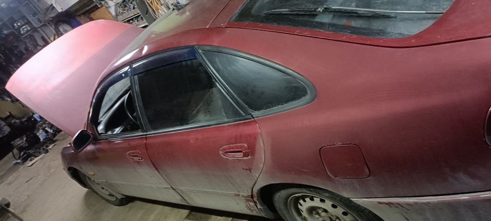 Мазда Кронос по запчастям.