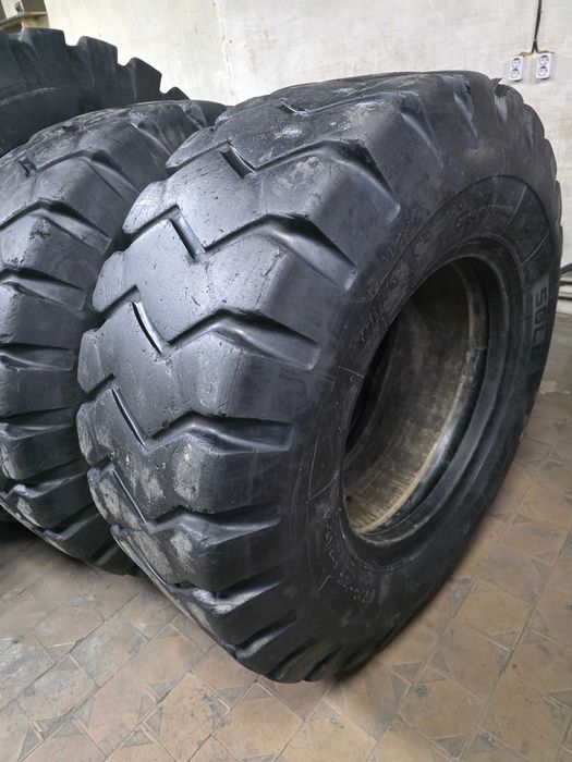 Шины на погрузчик бу 17.5-25
