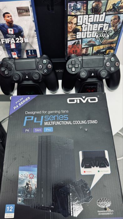 Ps 4 Slim 1T + 2 controlere+ stand încarcare/racire