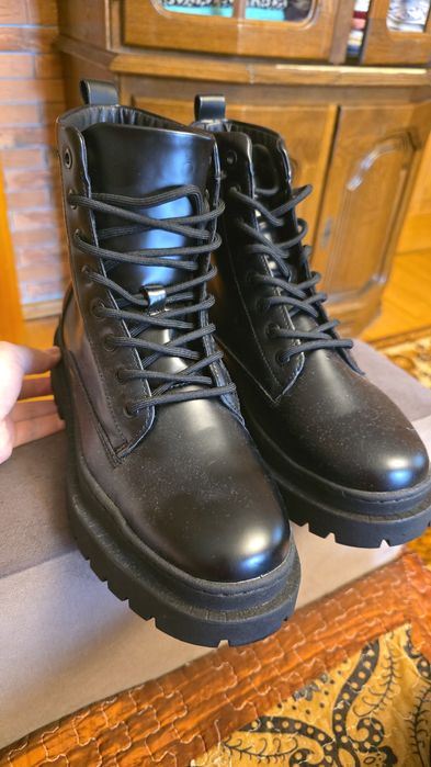Новые демисезонные ботинки 42 р