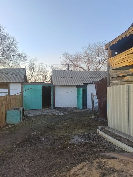 Срочно обменяем 2 дома на квартиру