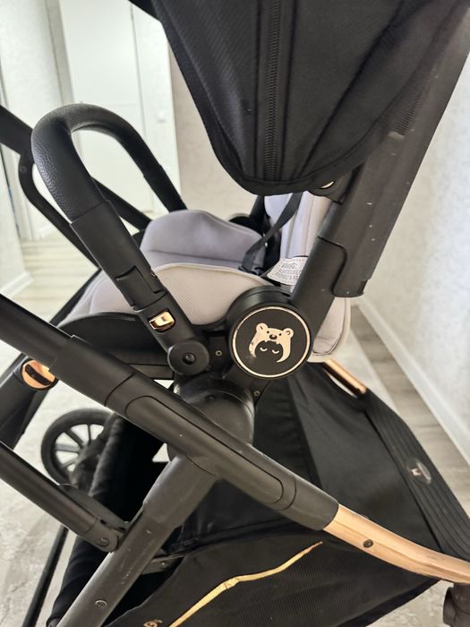 Продам коляску НЕДОРОГО