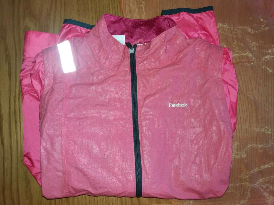 Jacheta dama Reebook