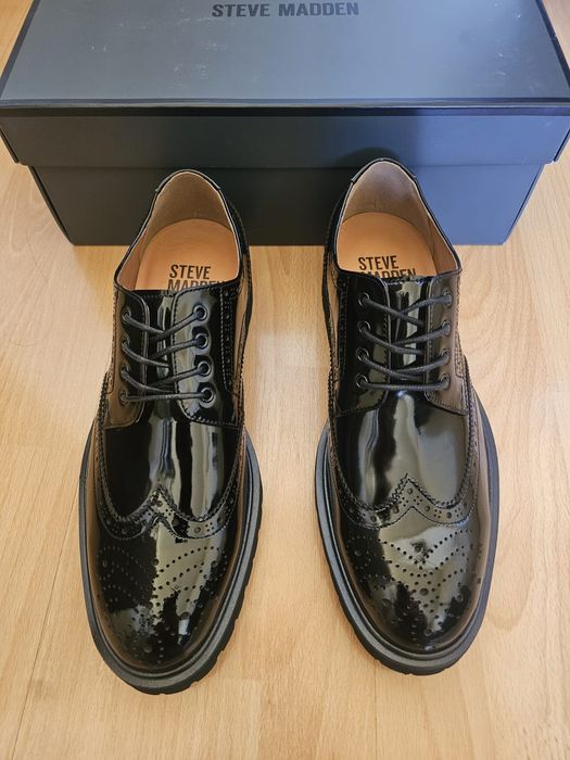 Pantofi Steven Madden lăcuiți din piele 40, 41, , 43, 45
