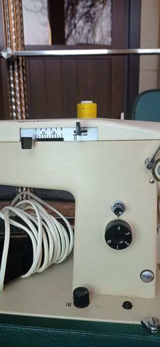 Швейная машинка пр-во Польша