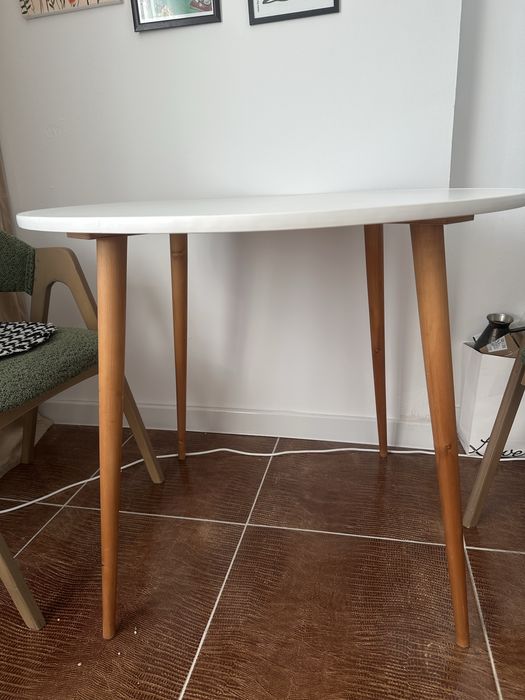 Продается стол кухонный