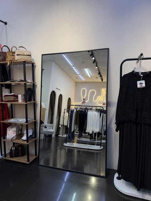 Продаю рейл для бутика