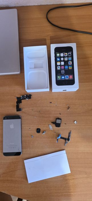Продам корпус задную панель на айфон 5s