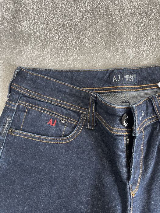 Blugi Armani for men